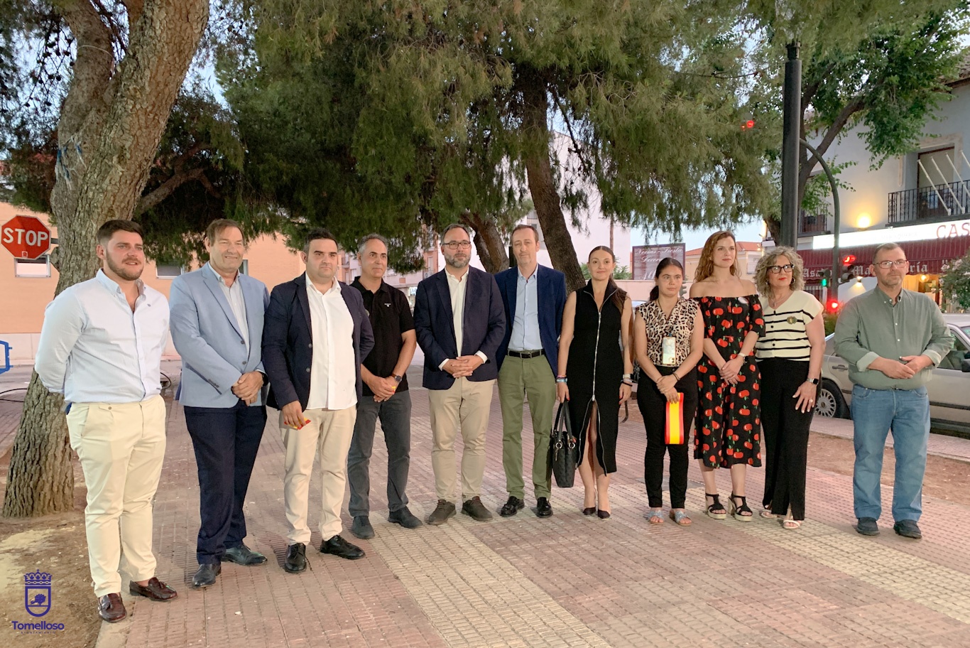 El Barrio Maternidad abre sus fiestas reivindicando la convivencia y la vida vecinal 4 Javier Navarro pone en valor el trabajo de las asociaciones vecinales durante la inauguración de las fiestas del Barrio Maternidad