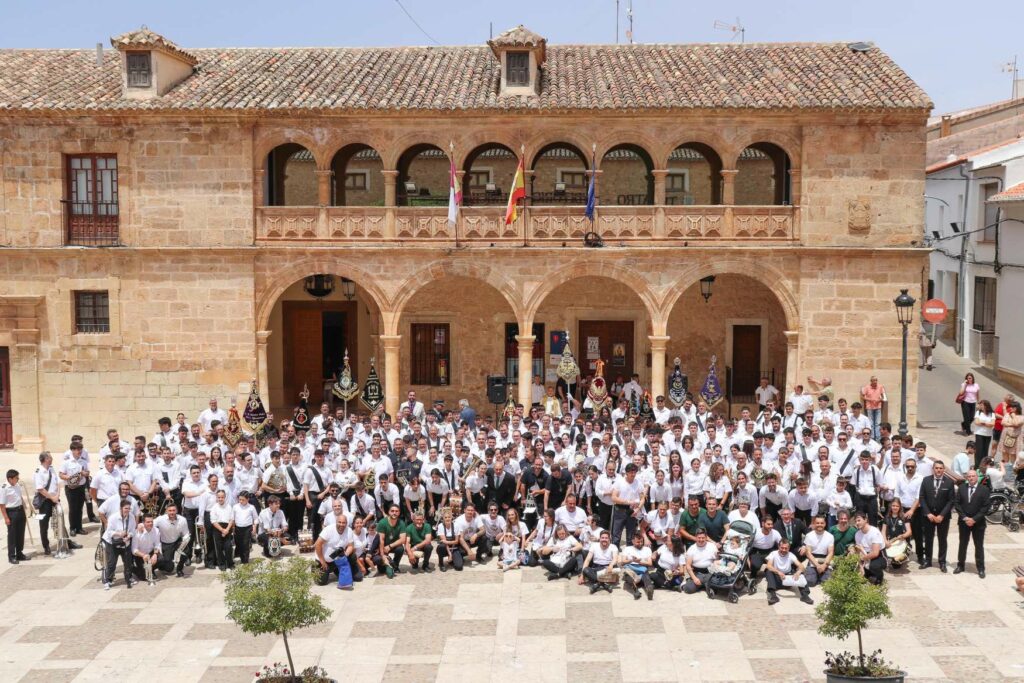36 agrupaciones y más de 300 músicos protagonizan una jornada histórica en El Bonillo 1 jornada cultura historia el bonillo