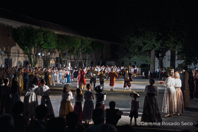 José Luis Fernández se despide del personaje tras 25 años con su muerte en escena en la XXV edición de El Quijote en la Calle 2 joseluisfernandez argamasilla de alba 2