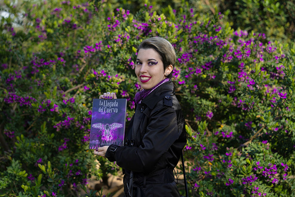 Laia G. Rivas publica ‘La Llegada del Cuervo’, una novela sobre la identidad y la transformación