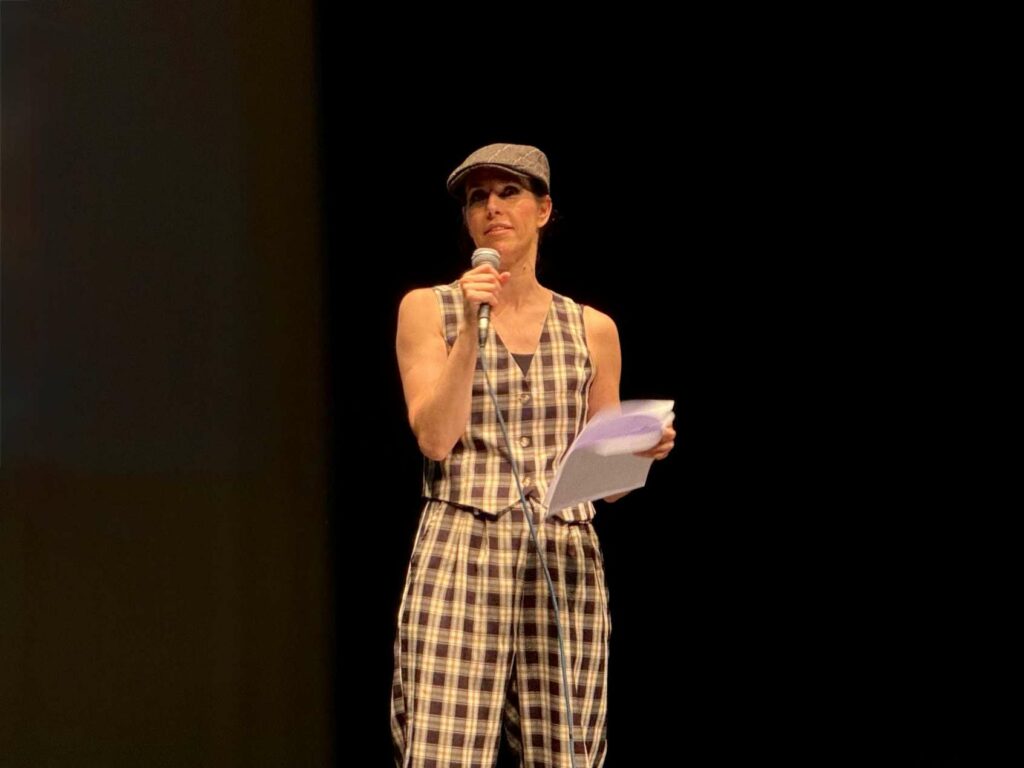 La magia de “El flautista de Hamelín” llena el Teatro Municipal en la gala de fin de curso de Danzarte 1 magiaflautistahamelinvillacanas 2