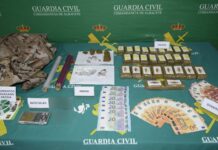 La Guardia Civil de Albacete detiene a tres personas por tráfico de drogas y desmantela dos narcopisos en Almansa La Guardia Civil de Albacete detiene a tres personas por tráfico de drogas y desmantela dos narcopisos en Almansa