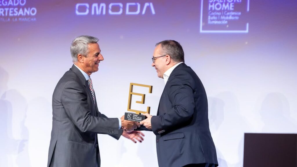 Anrobox gana el Premio Innovación y Sostenibilidad por el Hotel Ogar de Tomelloso, un hito de la construcción industrializada en Europa 3 premioanro