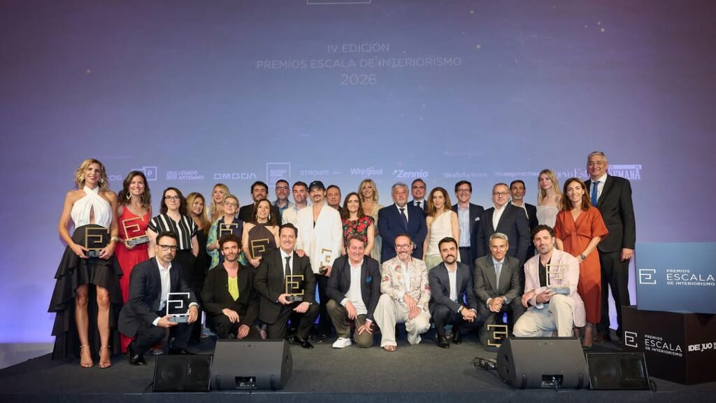Anrobox gana el Premio Innovación y Sostenibilidad por el Hotel Ogar de Tomelloso, un hito de la construcción industrializada en Europa 1 premioanro 4