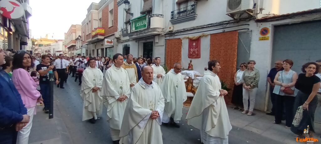 Tomelloso se rinde al Corpus Christi en una tarde de devoción, tradición y solemnidad 23 procesion corpus christi tomelloso 2026 011