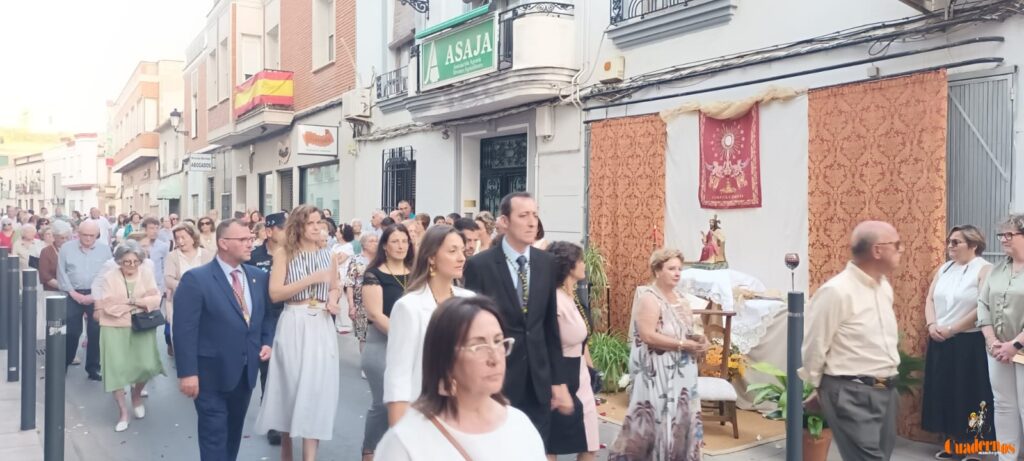 Tomelloso se rinde al Corpus Christi en una tarde de devoción, tradición y solemnidad 30 procesion corpus christi tomelloso 2026 022