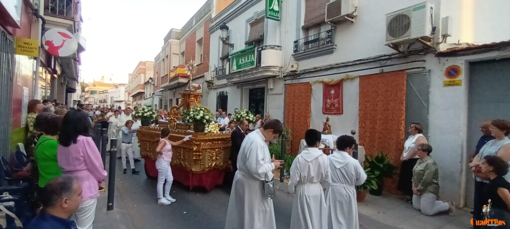 Tomelloso se rinde al Corpus Christi en una tarde de devoción, tradición y solemnidad 36 procesion corpus christi tomelloso 2026 041