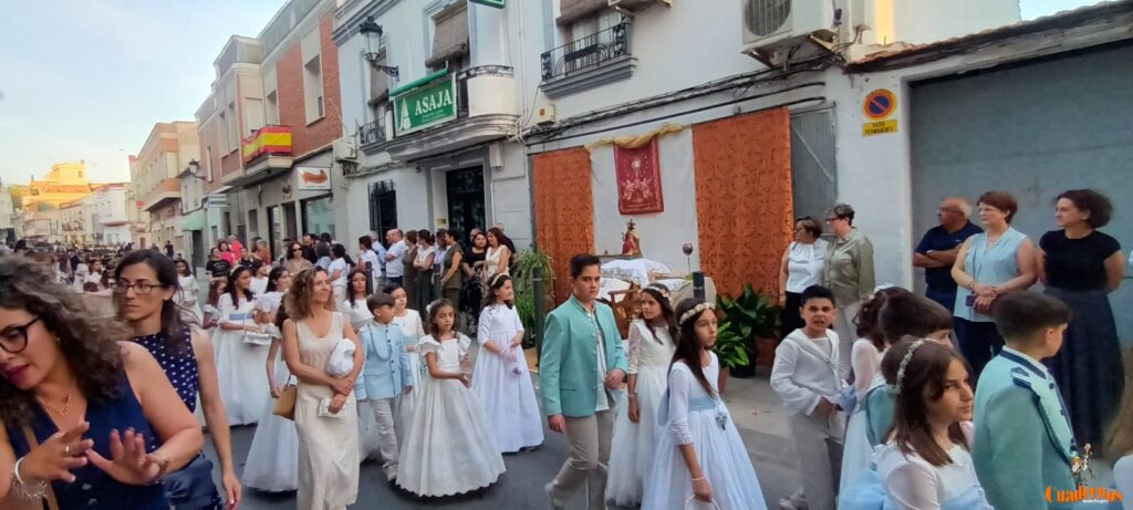 Tomelloso se rinde al Corpus Christi en una tarde de devoción, tradición y solemnidad 43 procesion corpus christi tomelloso 2026 056