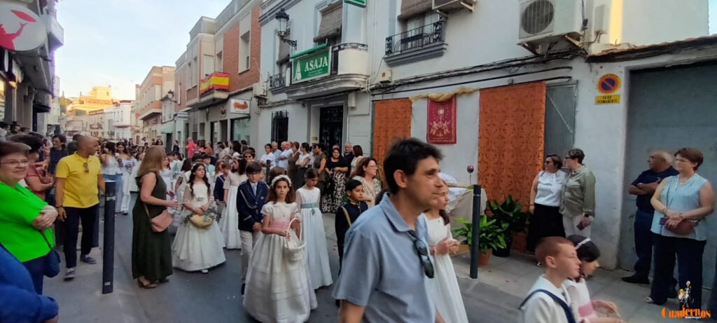 Tomelloso se rinde al Corpus Christi en una tarde de devoción, tradición y solemnidad 44 procesion corpus christi tomelloso 2026 058