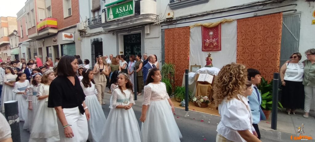 Tomelloso se rinde al Corpus Christi en una tarde de devoción, tradición y solemnidad 50 procesion corpus christi tomelloso 2026 064