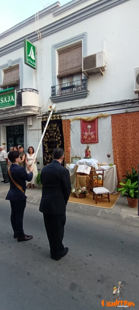 Tomelloso se rinde al Corpus Christi en una tarde de devoción, tradición y solemnidad 63 procesion corpus christi tomelloso 2026 091