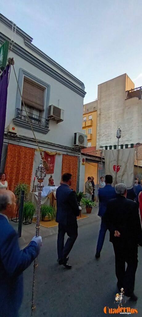 Tomelloso se rinde al Corpus Christi en una tarde de devoción, tradición y solemnidad 67 procesion corpus christi tomelloso 2026 095
