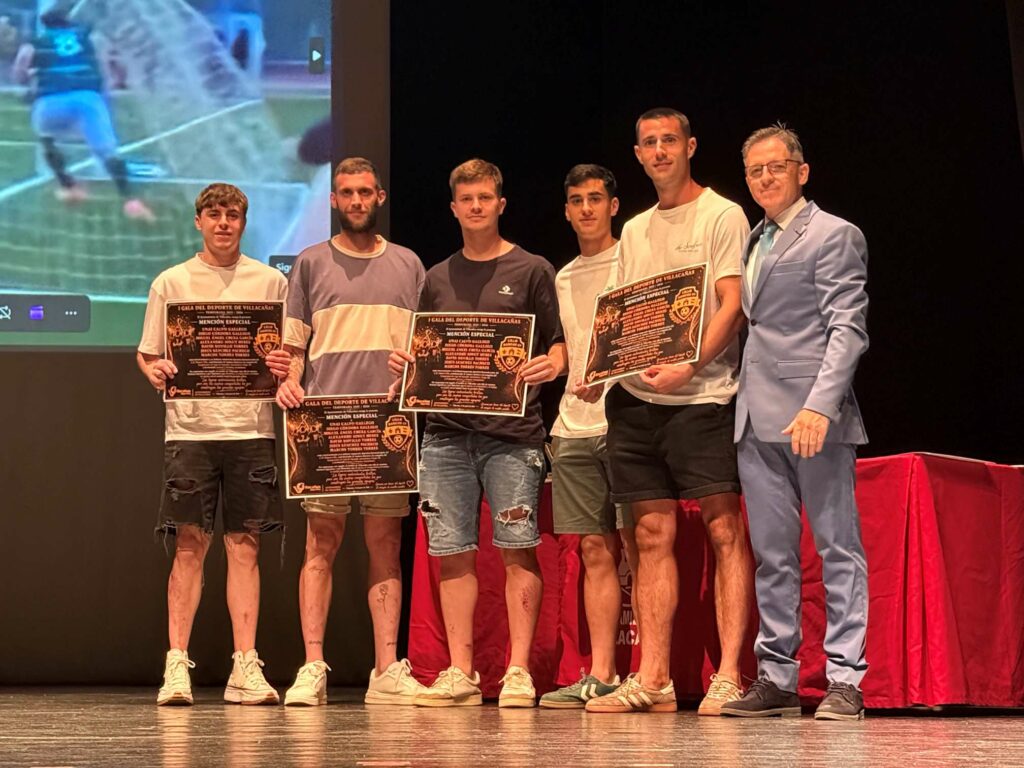 Reconocimientos a los deportistas más destacados del año y menciones especiales de la temporada deportiva 2025-2026 6 reconocimiento deportistas villacanas 7