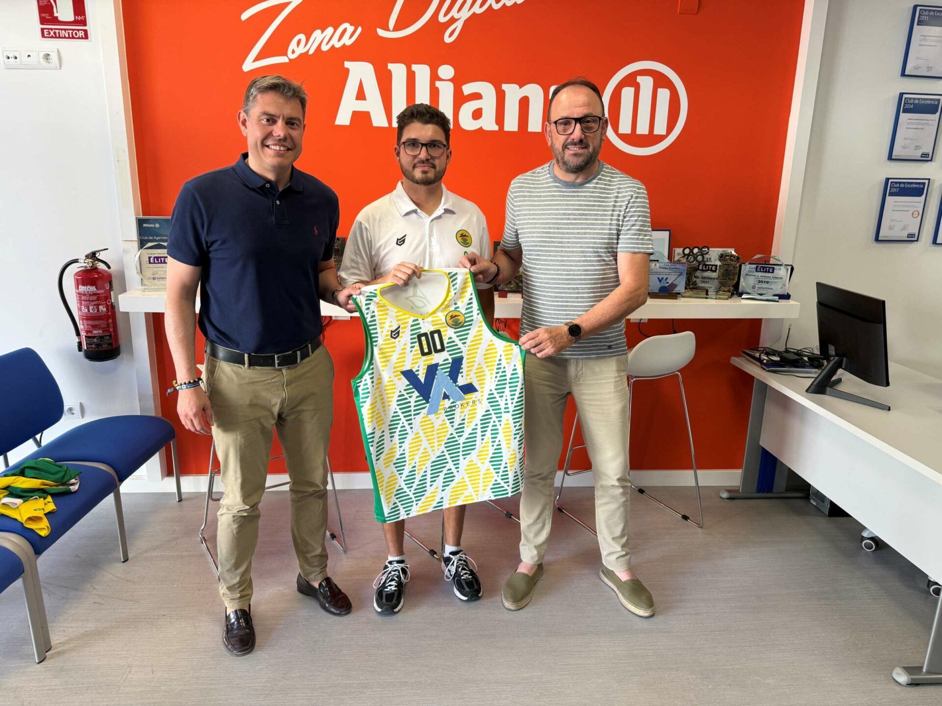 Aarón Núñez Ventura renueva como Director-Coordinador de cantera y entrenador del primer equipo del Val Brokers