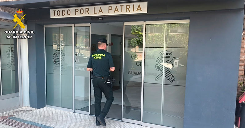 Dos cuidadoras, acusadas de vaciar 8.000 euros de la cuenta de una anciana de 86 años en Cabanillas