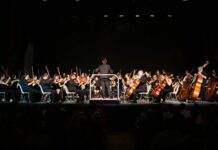 El Ayuntamiento de Torralba de Calatrava celebra la Placa al Mérito Regional concedida a la Orquesta CLM Sinfónica, dirigida por Francisco Velasco El Ayuntamiento de Torralba de Calatrava celebra la Placa al Mérito Regional concedida a la Orquesta CLM Sinfónica, dirigida por Francisco Velasco