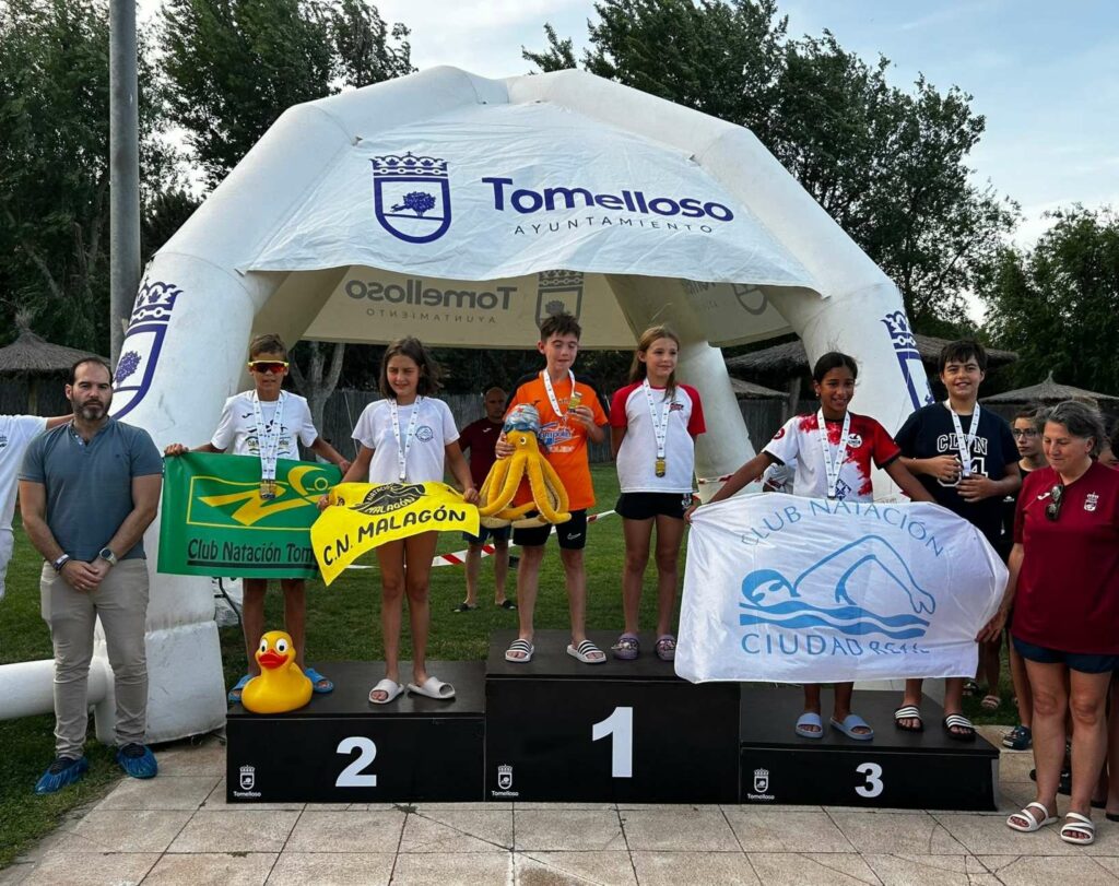 El Club Natación Tomelloso logra la tercera posición por equipos en el Campeonato de Castilla-La Mancha Base de Verano 8 terceros club natacion tomelloso campeonato regional 15