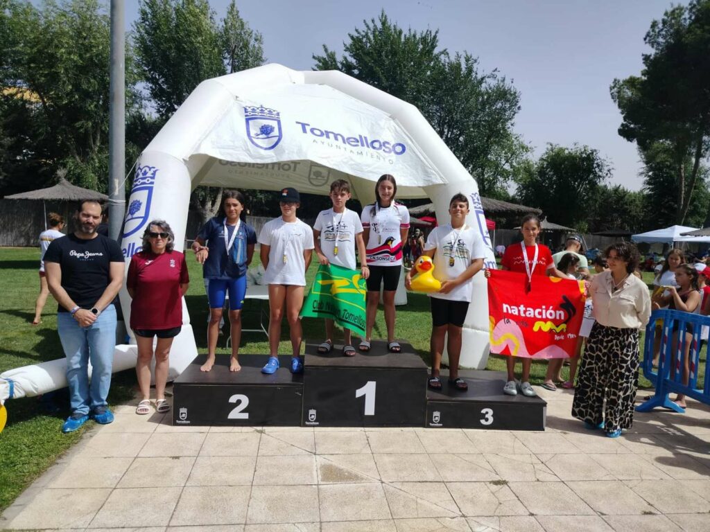 El Club Natación Tomelloso logra la tercera posición por equipos en el Campeonato de Castilla-La Mancha Base de Verano 5 terceros club natacion tomelloso campeonato regional 22