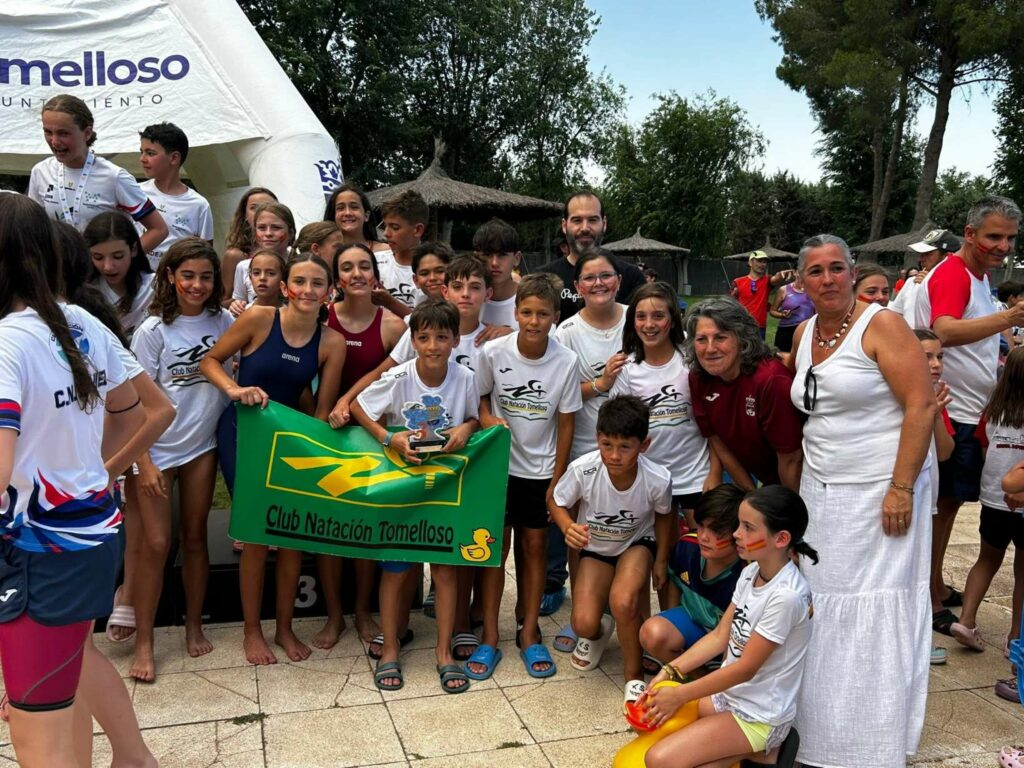 El Club Natación Tomelloso logra la tercera posición por equipos en el Campeonato de Castilla-La Mancha Base de Verano 22 terceros club natacion tomelloso campeonato regional 27