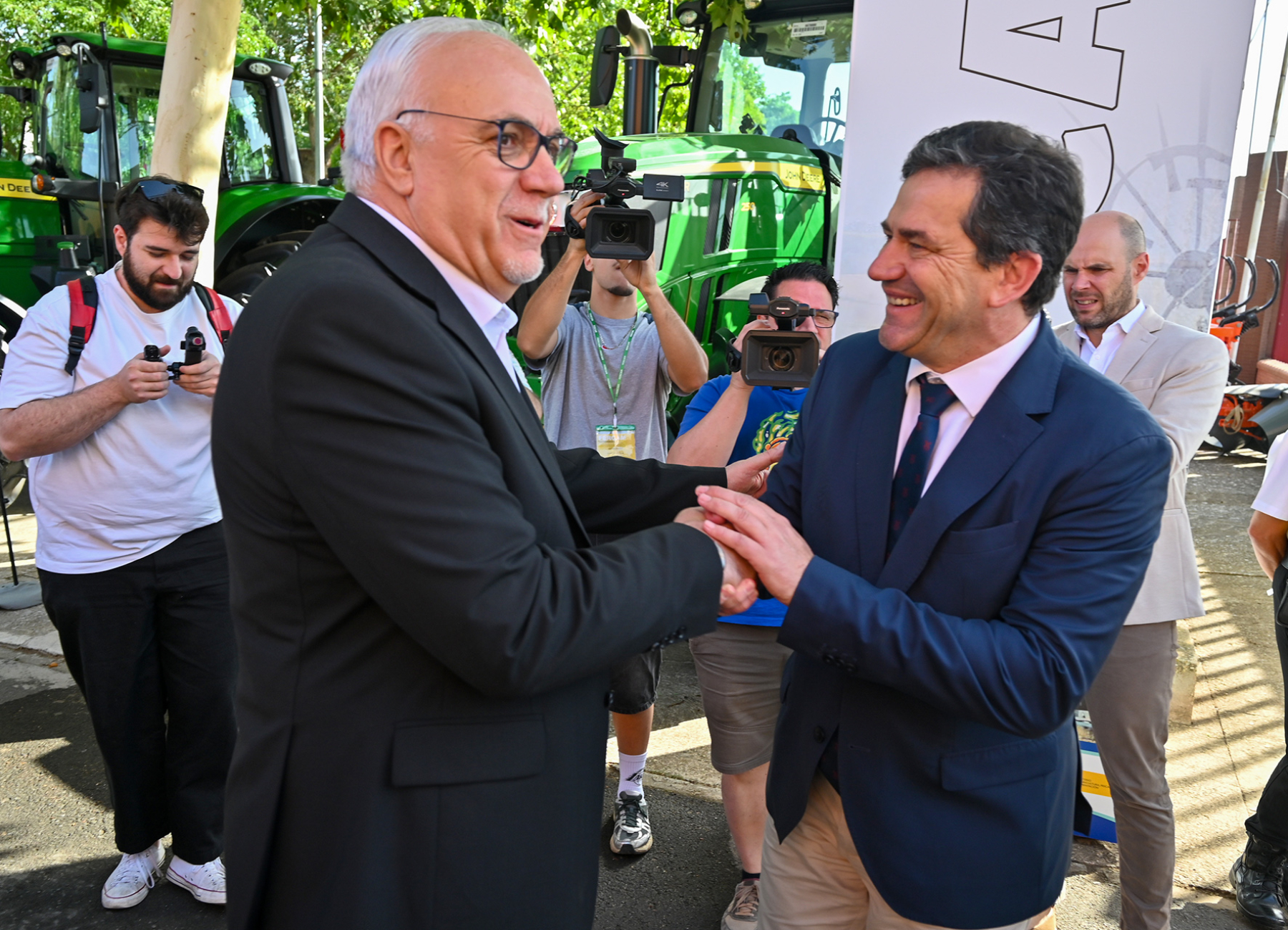 Valverde advierte de que “FERCAM no tendrá sentido si no tenemos un sector agrario fuerte que disponga de agua” y reclama soluciones hídricas que garanticen su futuro 2 Valverde advierte de que “FERCAM no tendrá sentido si no tenemos un sector agrario fuerte que disponga de agua” y reclama soluciones hídricas que garanticen su futuro