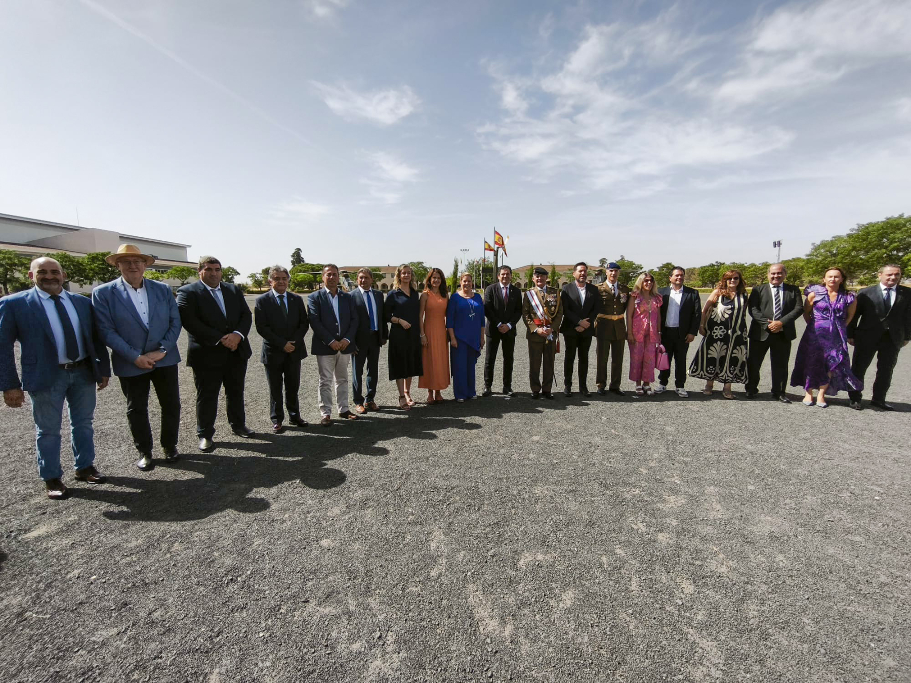 Valverde asegura que es un privilegio para la provincia contar en Almagro con una de las bases de helicópteros operativas más importantes de Europa 3 Valverde asegura que es un privilegio para la provincia contar en Almagro con una de las bases de helicópteros operativas más importantes de Europa