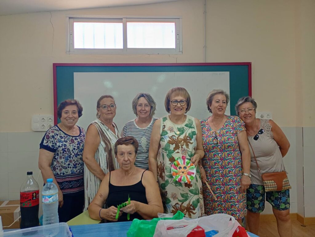La asociación Alborada acerca la creatividad al XIV Campus Multideportivo de Verano con un taller de manualidades 3 asociacionalborada villacanas 2