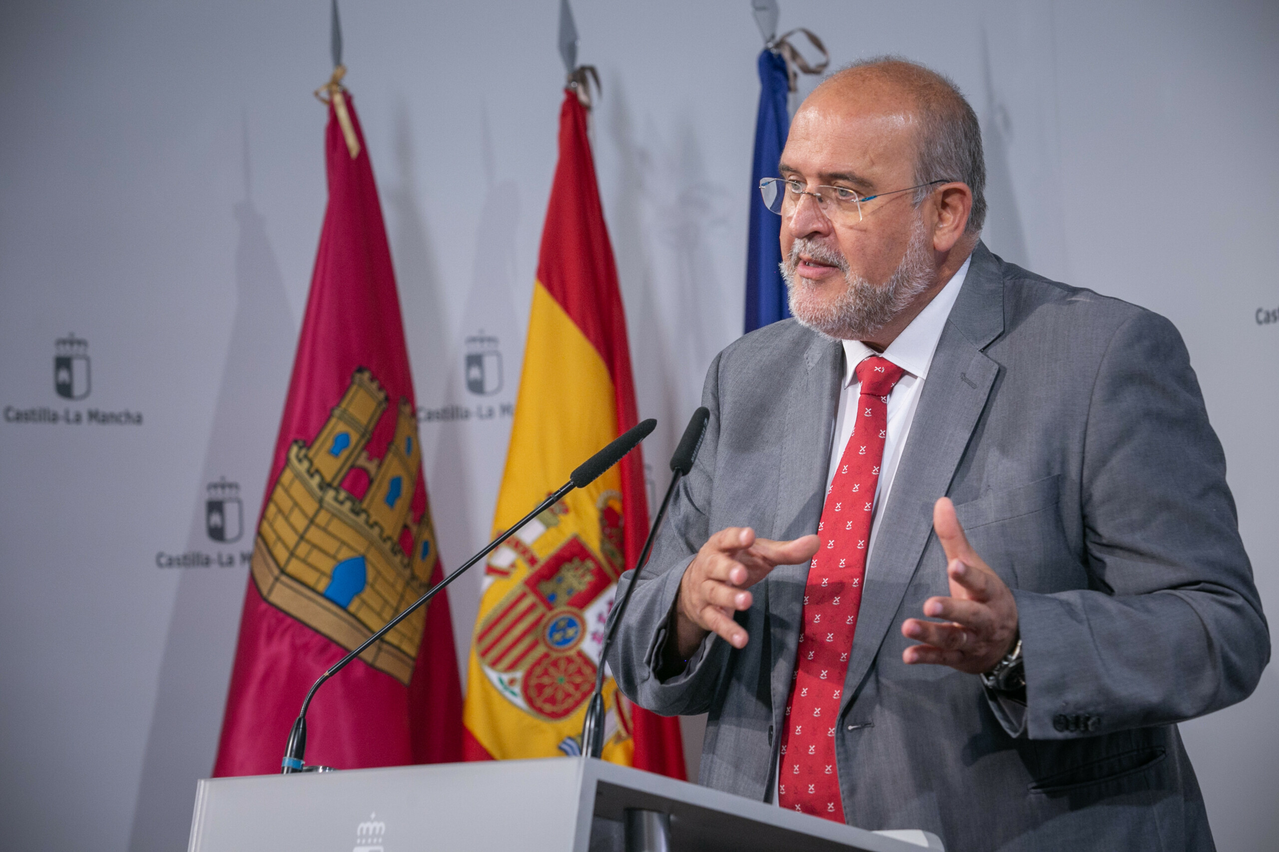Castilla-La Mancha diseña el Plan de Recuperación de la Sierra Norte de Guadalajara: “Trabajamos ya en el día después del incendio” 1 Castilla-La Mancha diseña el Plan de Recuperación de la Sierra Norte de Guadalajara: “Trabajamos ya en el día después del incendio”