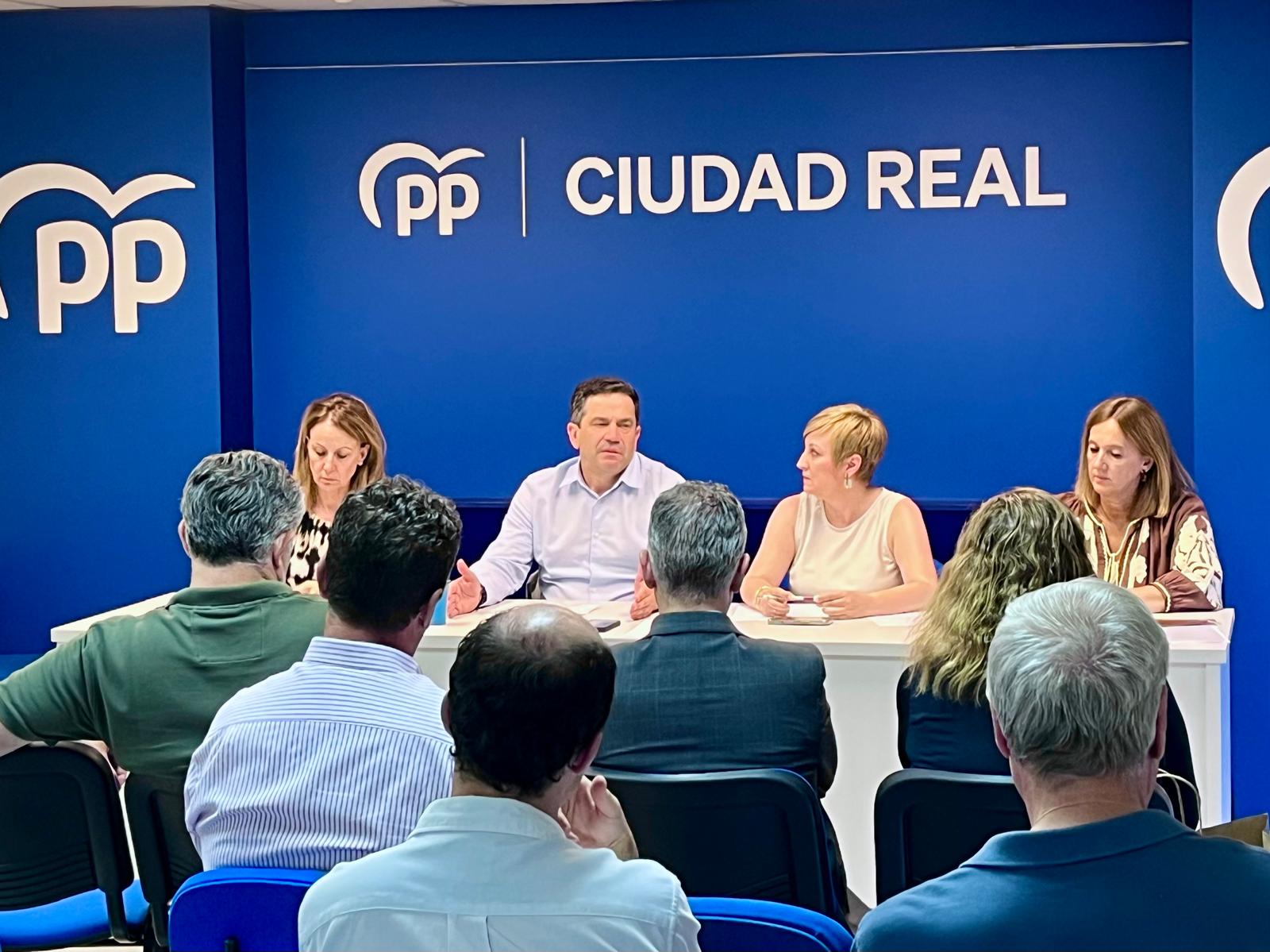 Valverde pide mejor financiación y menos carga fiscal a los ayuntamientos