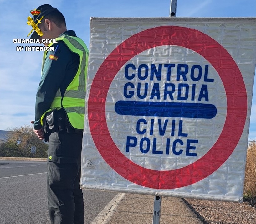 Cazados en Puerto Lápice con 11.000 euros: prisión para cuatro sospechosos de una oleada de robos en salones de juego 1 detenidopuertolapice 2