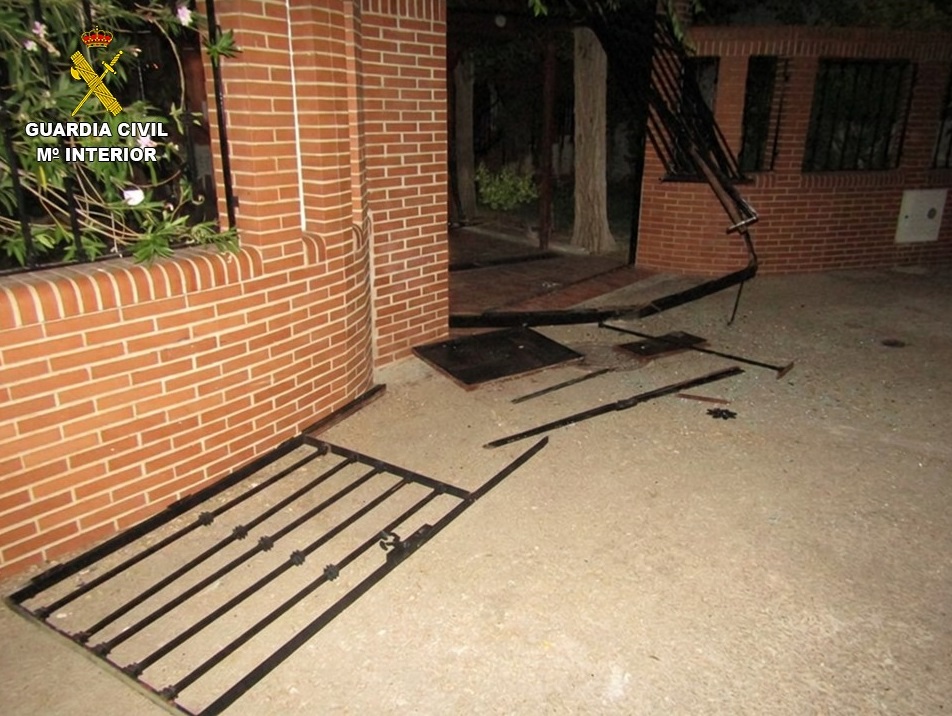 Detenido un individuo tras ser sorprendido robando en una zona de chalets de Tomelloso y tratar de atropellar a los agentes 1 detenidotomelloso