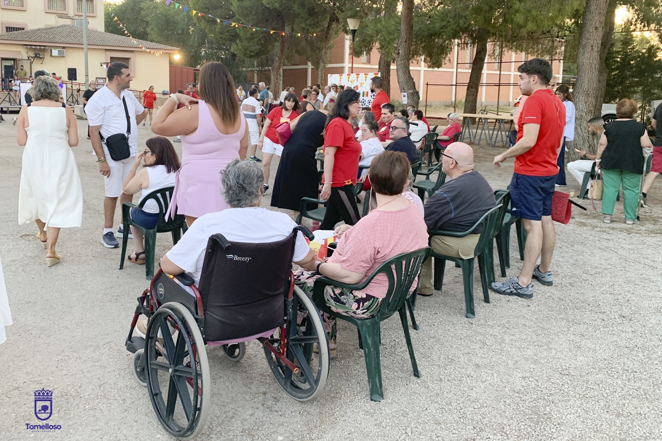 AFAS vuelve a sentirse campeona en una Fiesta de Verano marcada por la inclusión 7 El alcalde felicita a AFAS por su Fiesta de Verano, inspirada en el espíritu de los campeones y los valores de la inclusión