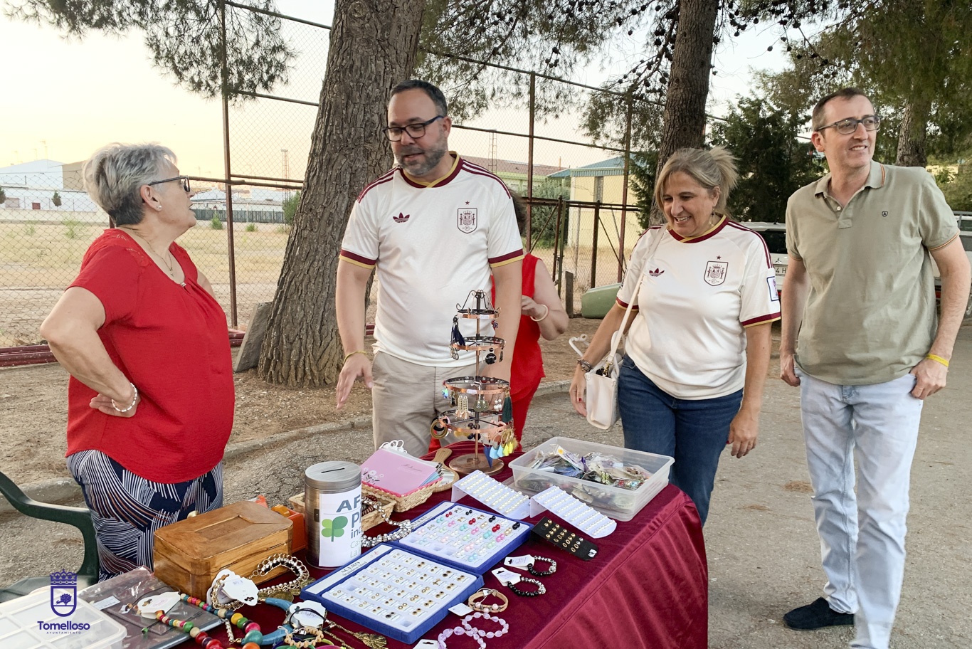 AFAS vuelve a sentirse campeona en una Fiesta de Verano marcada por la inclusión 8 El alcalde felicita a AFAS por su Fiesta de Verano, inspirada en el espíritu de los campeones y los valores de la inclusión