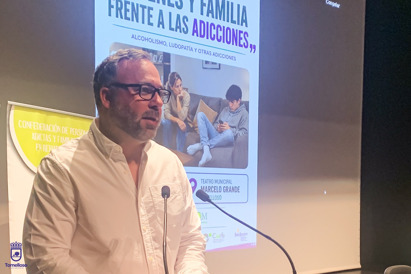 Tomelloso refuerza la prevención frente a las adicciones con unas jornadas centradas en jóvenes y familias 6 El alcalde reivindica la importancia de la prevención y el acompañamiento frente a las adicciones en las IV Jornadas de AARFATOM