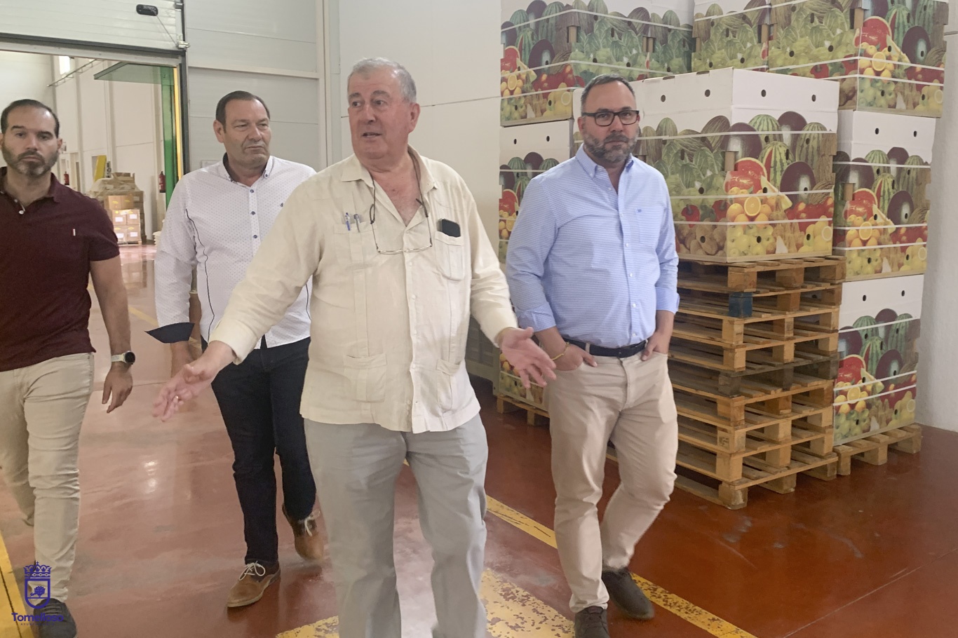 Navarro visita en Tomelloso la S.A.T Hortiman 1 El alcalde visita la S.A.T Hortiman donde se ha interesado por la campaña de melón y sandía
