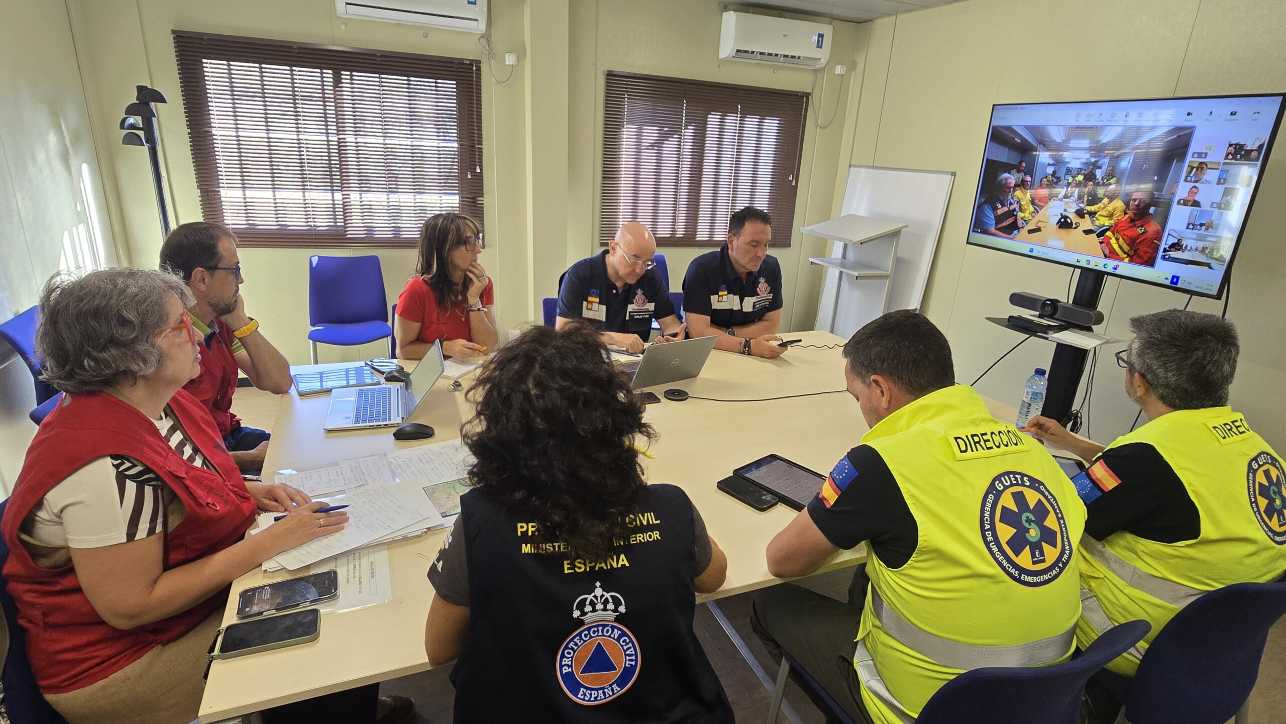 El Gobierno de Castilla-La Mancha continúa trabajando de forma intensa en el control del incendio forestal de La Mierla en la Sierra Norte de Guadalajara 2 El Gobierno de Castilla-La Mancha continúa trabajando de forma intensa en el control del incendio forestal de La Mierla en la Sierra Norte de Guadalajara