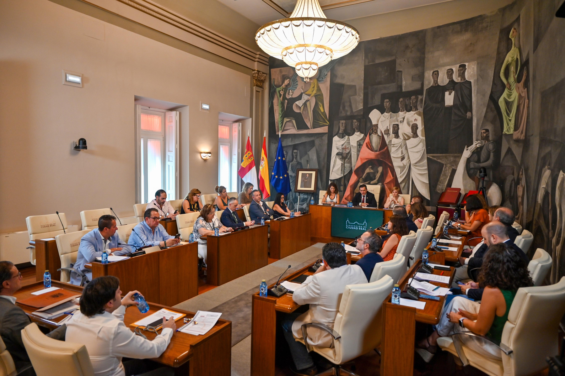 El Pleno de la Diputación aprueba inversiones y ayudas por 1’1 millones de euros, de los que 700.000 se destinan a impulsar la tauromaquia en la provincia 1 El Pleno de la Diputación aprueba inversiones y ayudas por 1’1 millones de euros, de los que 700.000 se destinan a impulsar la tauromaquia en la provincia