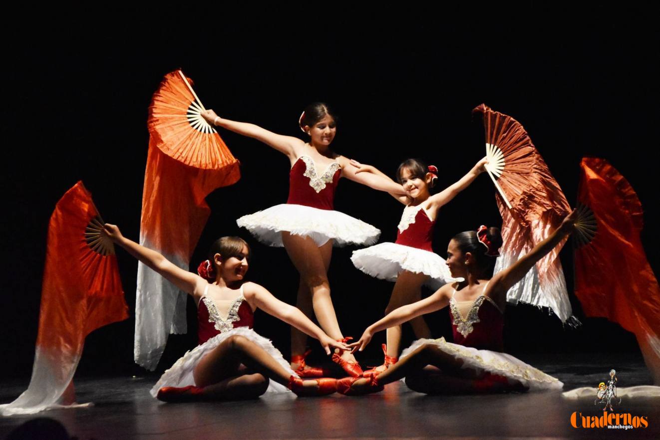 El Teatro Marcelo Grande se rinde al arte de Rosa Mercedes en una noche de baile, emoción y talento