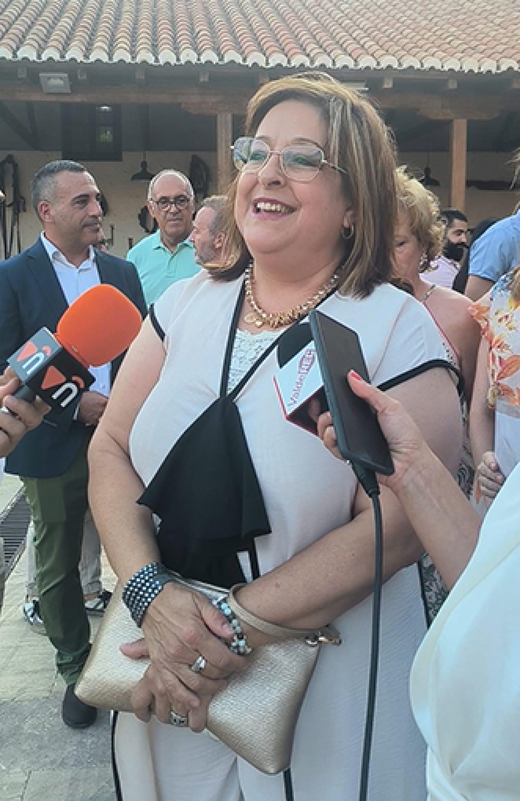Encarnación Medina resalta la labor de AFAD como referente de inclusión y anuncia la continuidad del respaldo de la Diputación a sus proyectos sociales 2 Encarnación Medina resalta la labor de AFAD como referente de inclusión y anuncia la continuidad del respaldo de la Diputación a sus proyectos sociales