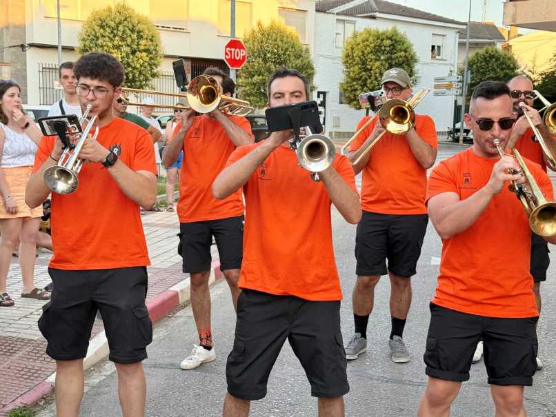 Las charangas llenan de música y juventud las calles de Villacañas en el estreno del Festival ARDE 3 festivalardeviullacanas 4