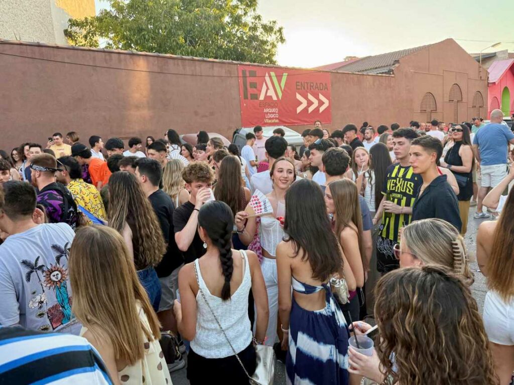 Las charangas llenan de música y juventud las calles de Villacañas en el estreno del Festival ARDE 4 festivalardeviullacanas 5