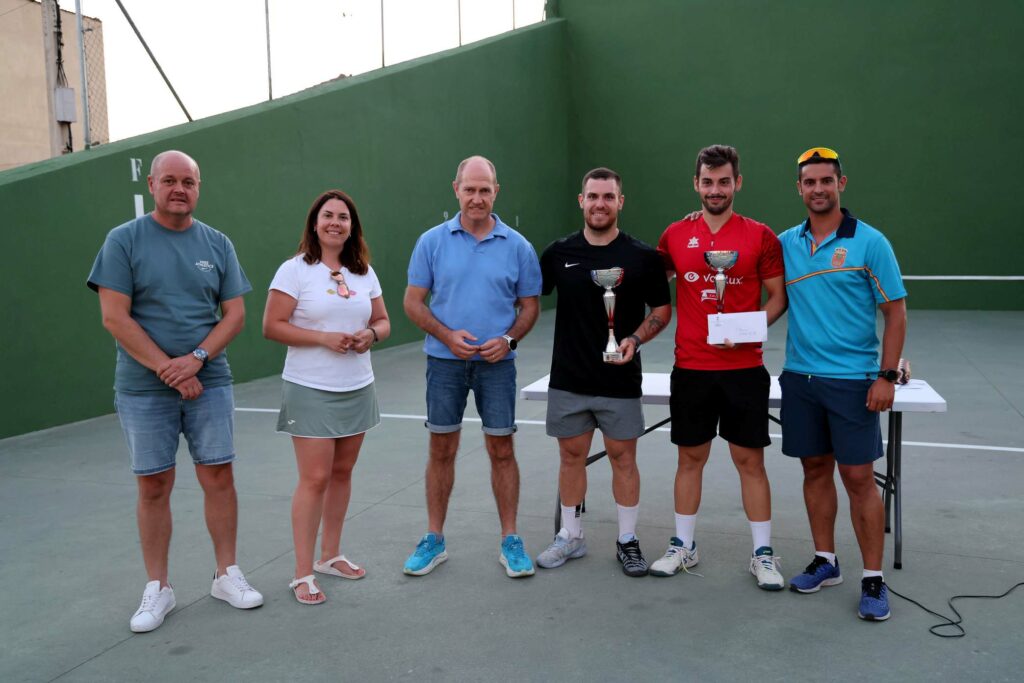 El frontón de Pareja celebra 125 años con un torneo de frontenis de primer nivel 2 frontenispareja 3