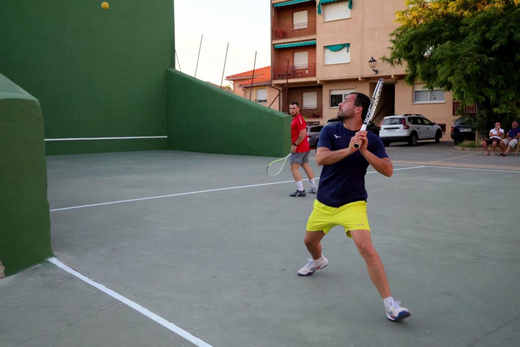 El frontón de Pareja celebra 125 años con un torneo de frontenis de primer nivel 5 frontenispareja 6