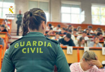 Casi 27.000 personas opositan este sábado a una de las 3.240 plazas ofertadas para ingresar en la Guardia Civil Casi 27.000 personas opositan este sábado a una de las 3.240 plazas ofertadas para ingresar en la Guardia Civil