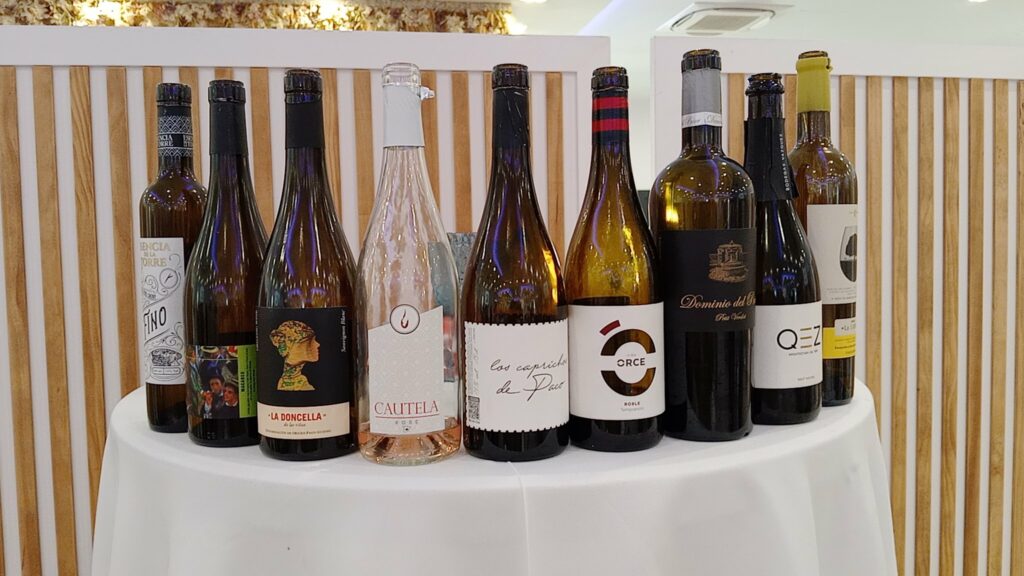 Paco Granado recibe en Tomelloso el primer homenaje de CATA CLM a una vida dedicada al vino 1 homenaje paco granado 3