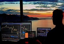 El Ibex 35 se toma un respiro tras sus máximos históricos y pierde los 19.800 puntos El Ibex 35 corrige tras sus máximos históricos y pierde los 19.800 puntos en la apertura