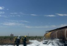 Un incendio junto a una industria de Pedro Muñoz moviliza a los bomberos de Alcázar Un incendio junto a una industria de Pedro Muñoz moviliza a los bomberos de Alcázar