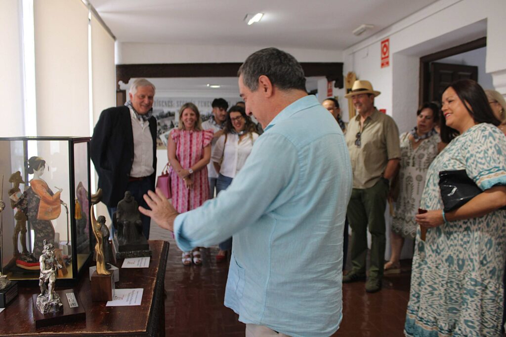Inmaculada Jiménez reconoce los 85 años de Mazzantini y su defensa del folclore regional 3 inmaculadamazantini 4
