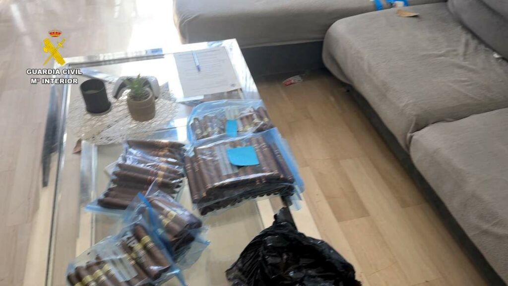 Intervenidos en Valencia 34.000 puros habanos falsificados que eran distribuidos por Europa 1 intervenidos 3400 puros habanos