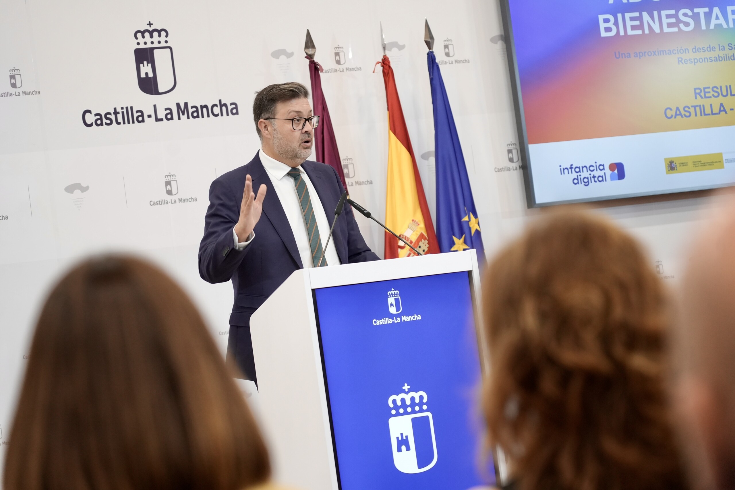La Estrategia Regional para el Bienestar Socioemocional en las Aulas ha llegado a más de 16.000 docentes y 6.000 familias a través de 86 acciones formativas 6 La Estrategia Regional para el Bienestar Socioemocional en las Aulas ha llegado a más de 16.000 docentes y 6.000 familias a través de 86 acciones formativas