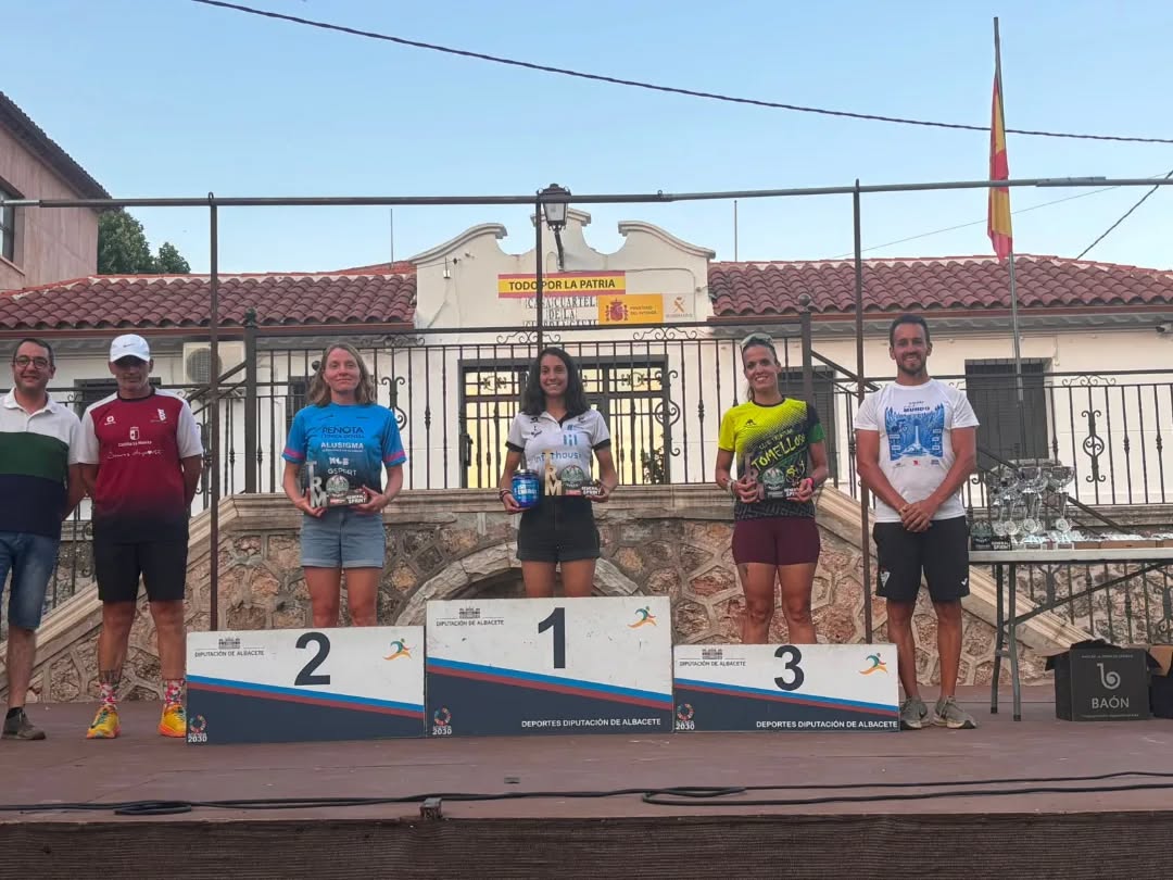 Laura Gallego conquista el tercer puesto femenino en el Triatlón Río Mundo Sprint